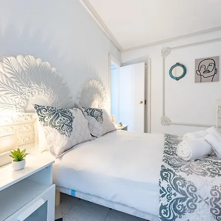 Malagasuite Coast & Mountain Horizon