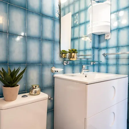 Malagasuite Coast & Mountain Horizon Апартаменти *