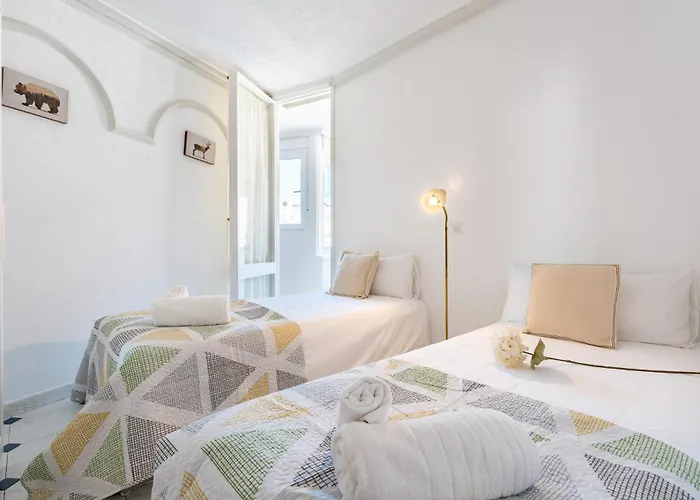 Daire Malagasuite Coast & Mountain Horizon *