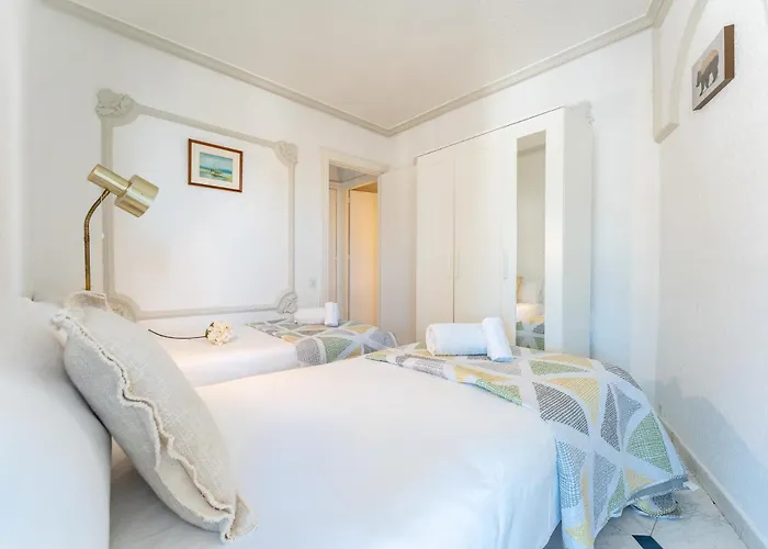 Malagasuite Coast & Mountain Horizon *